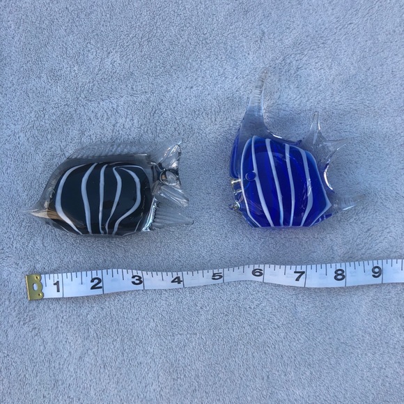 Glass Angel Fishes Lot of Two Blue & Black - Picture 5 of 10